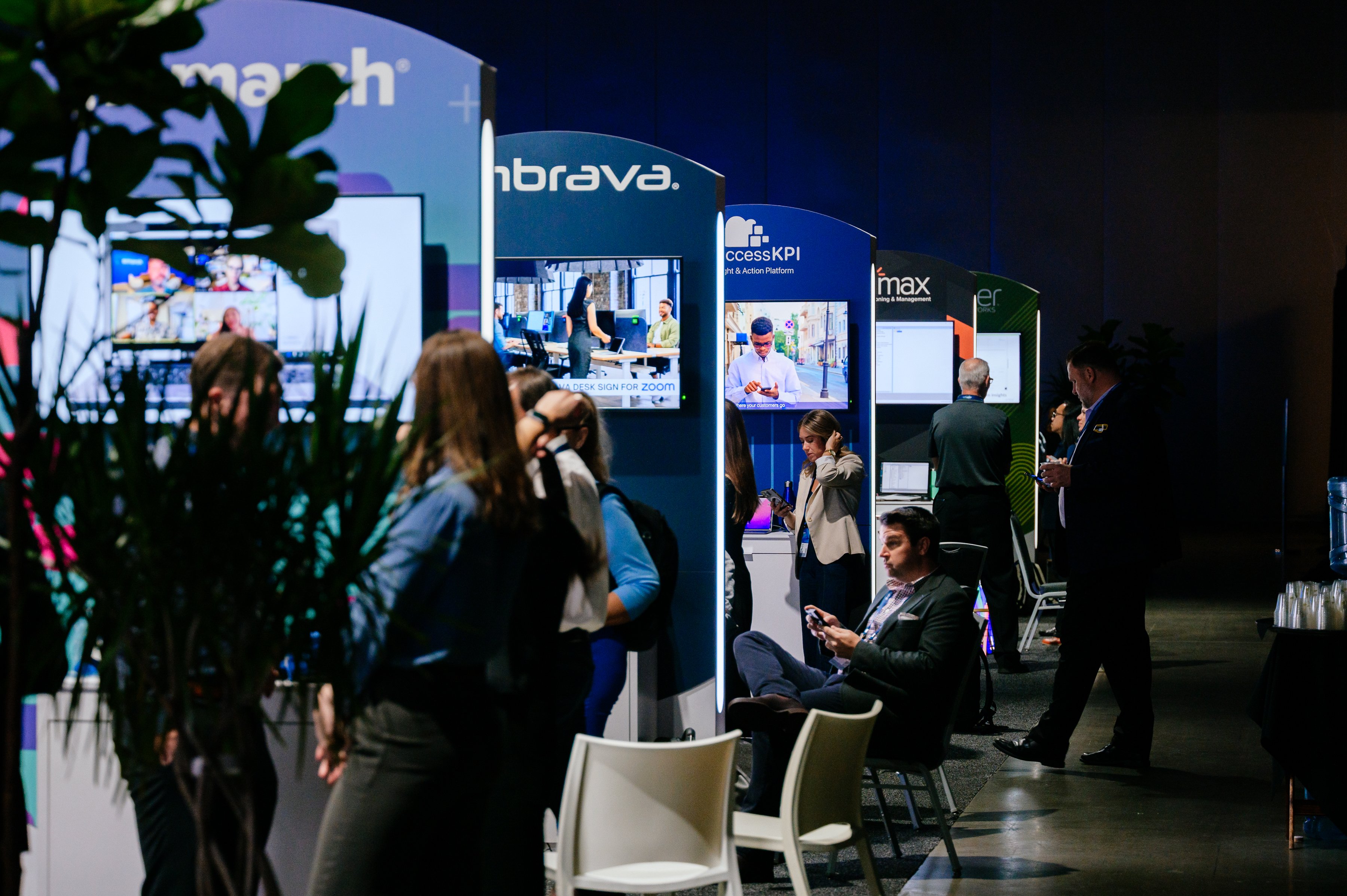 Monitors for your exhibit space
